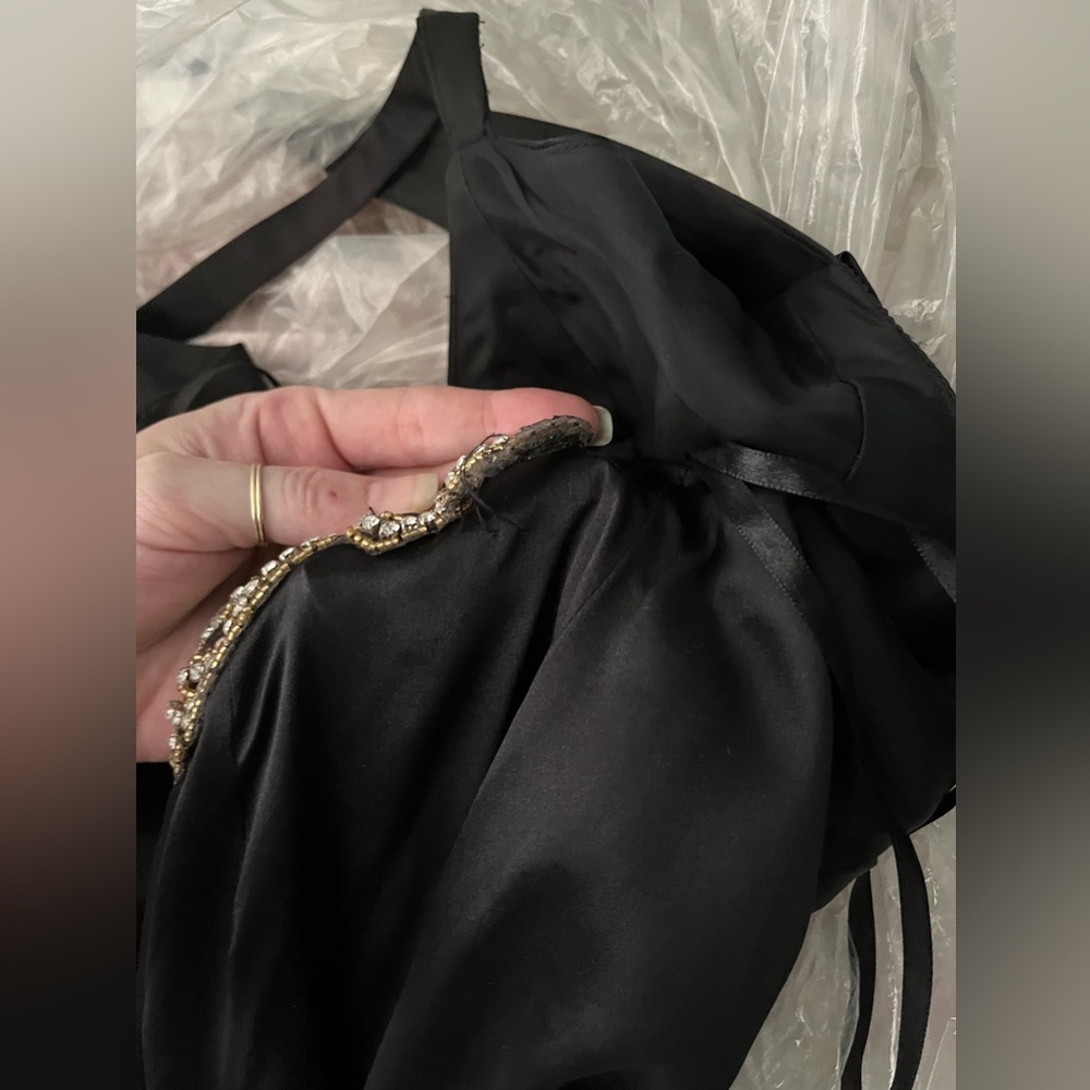 ‼️FIRM‼️EUVC Jovani 2 100% Silk Black Gown - Picture 2 of 12